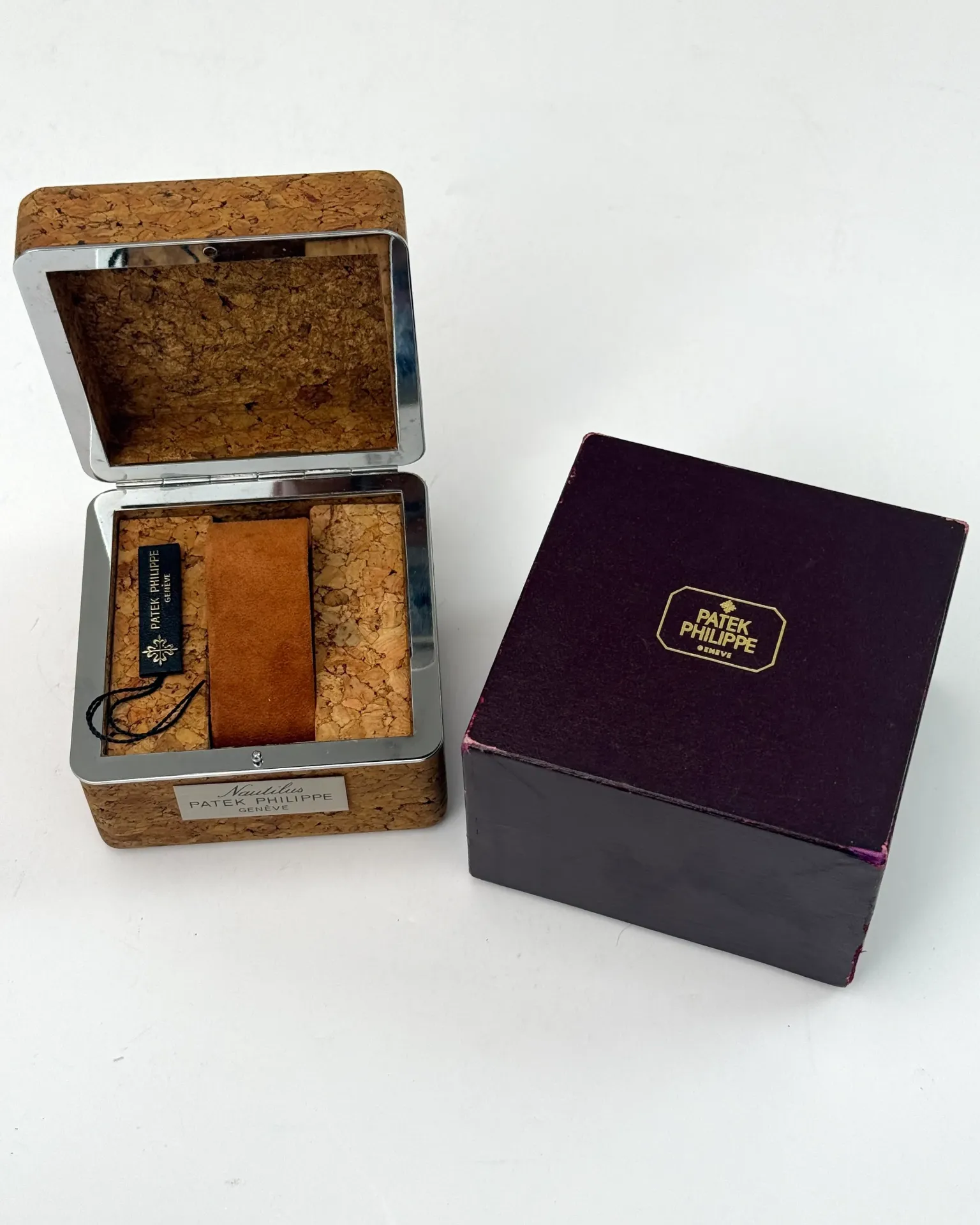 Nautilus cork presentation box
