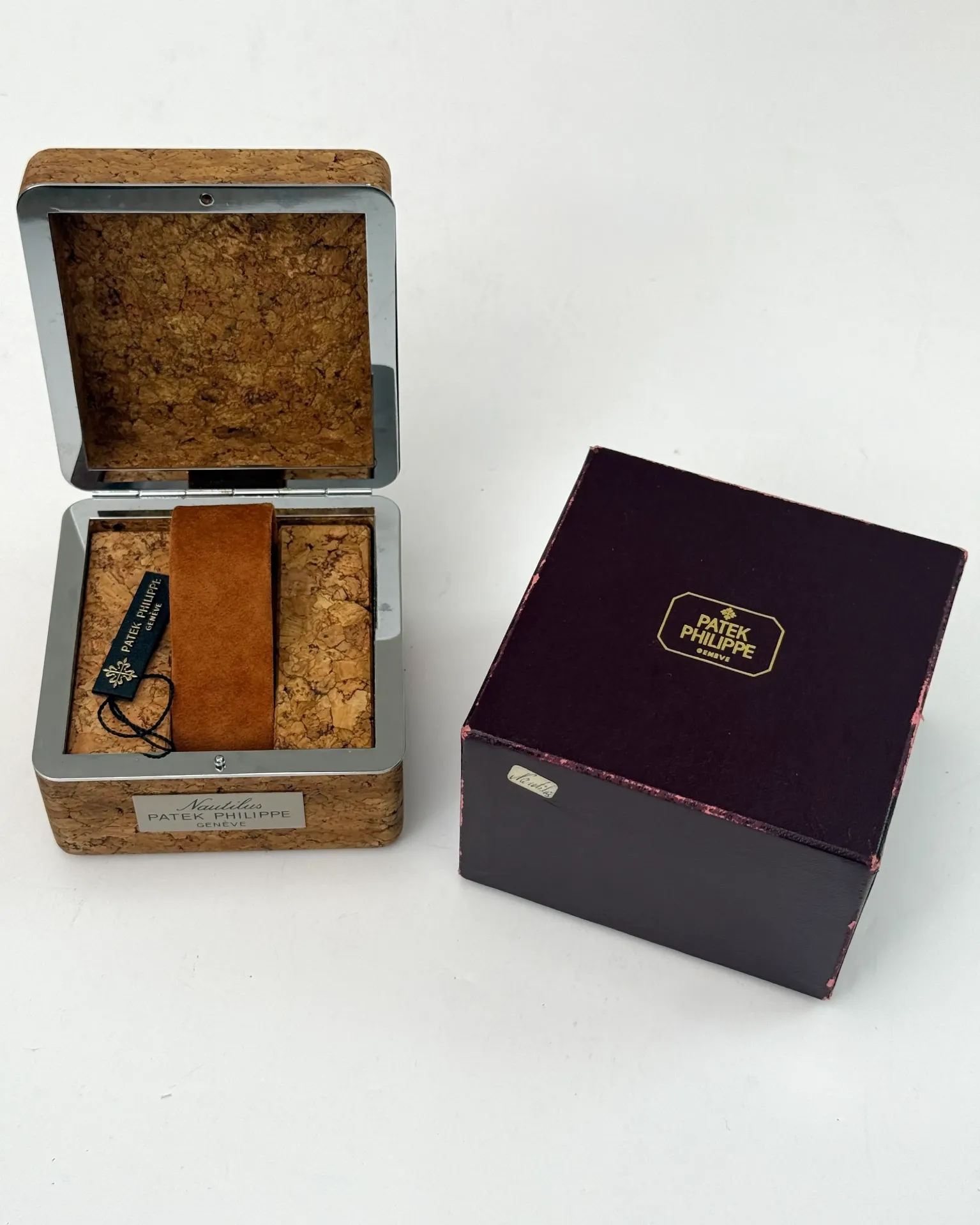 Nautilus cork presentation box